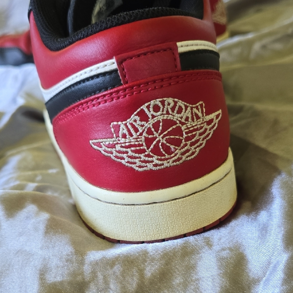 Nike Men's Red, Black, and White Sneakers - Picture 3 of 3